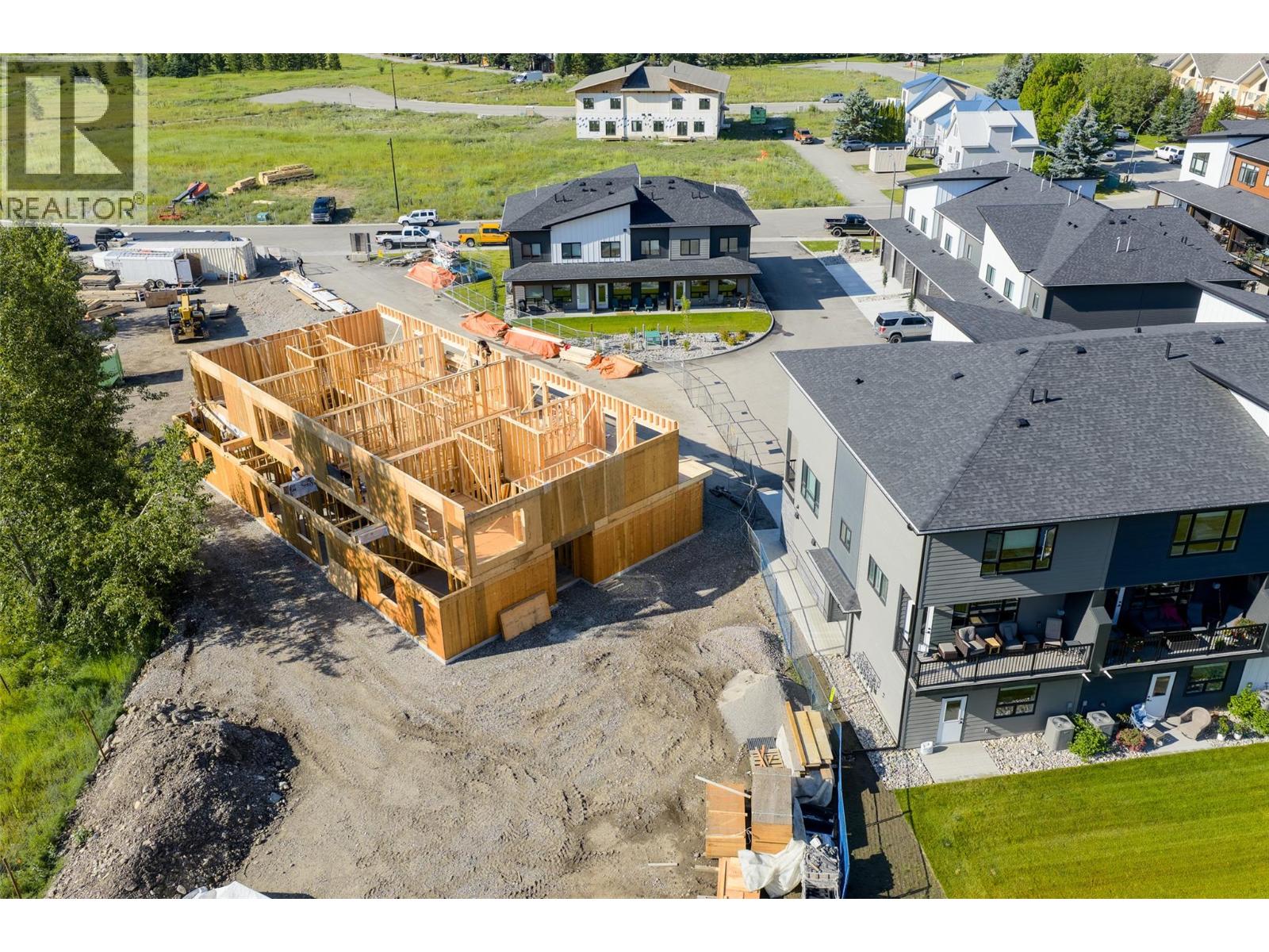 800 Riverside Way Unit# 404, Fernie