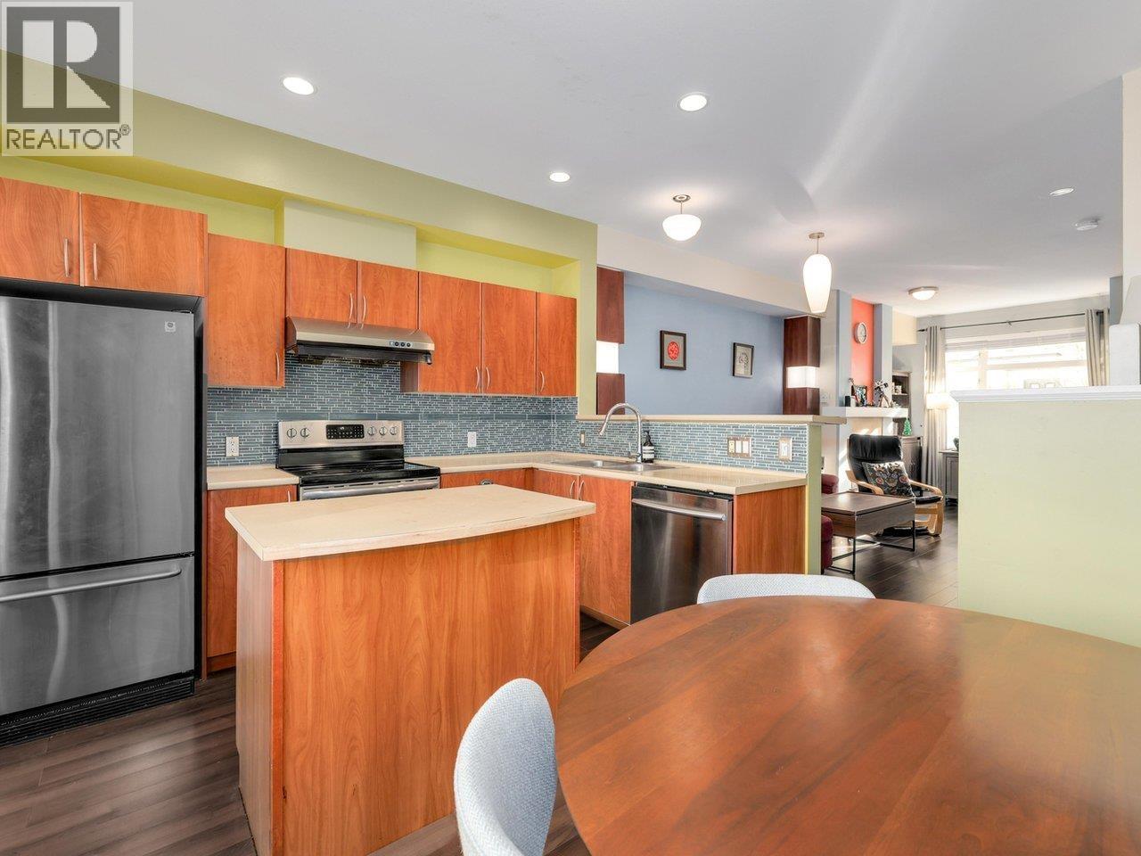 59 6528 DENBIGH AVENUE, Burnaby