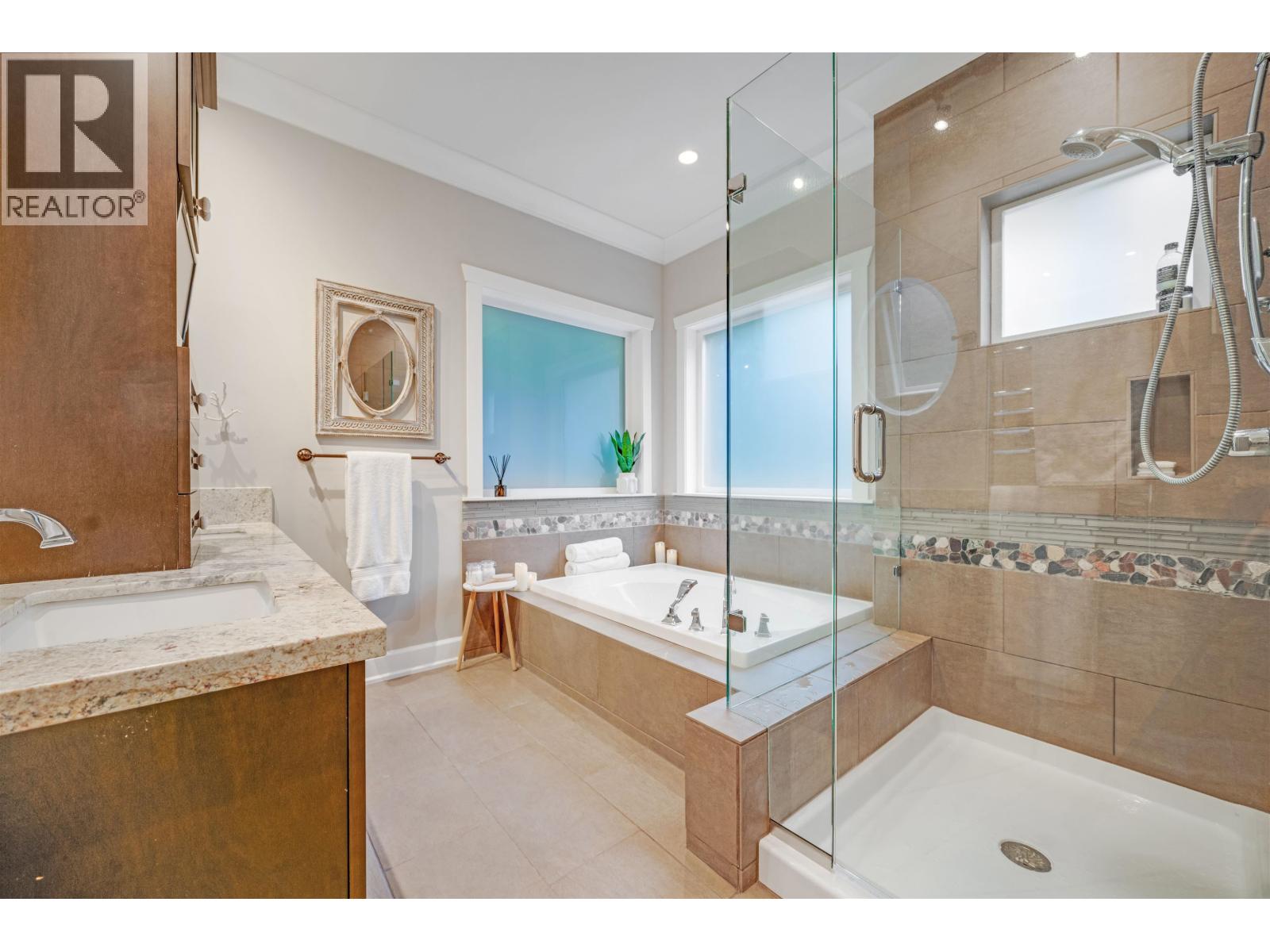 920 BARBER STREET, Port Moody