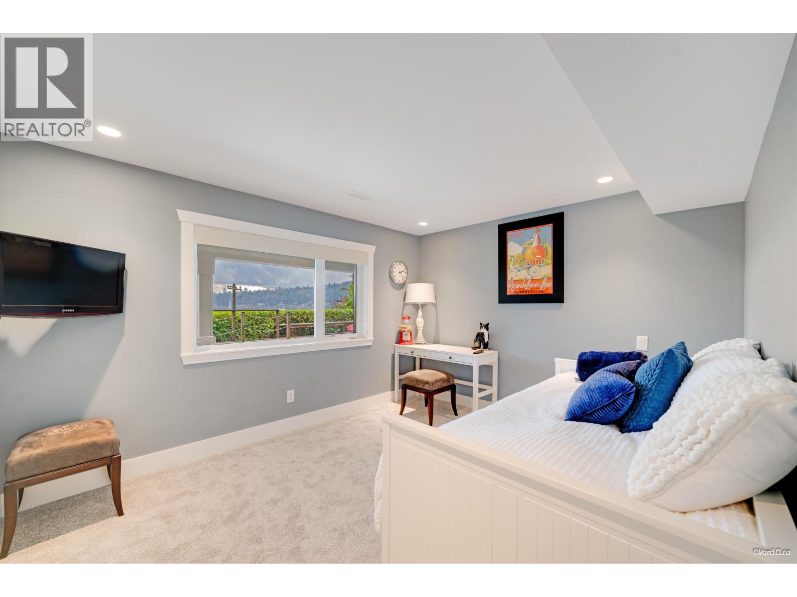 920 BARBER STREET, Port Moody