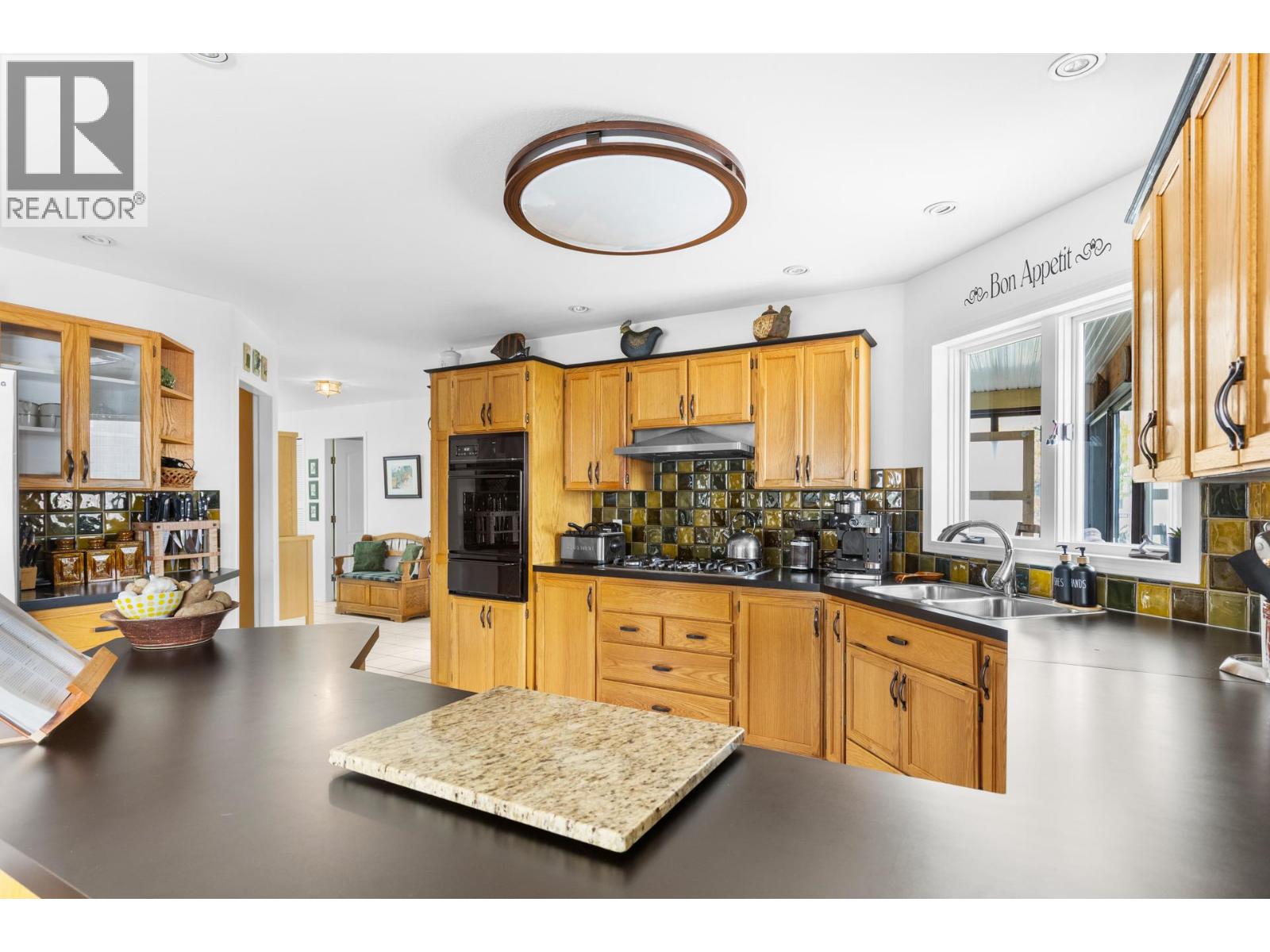  4188 6 Avenue, Peachland