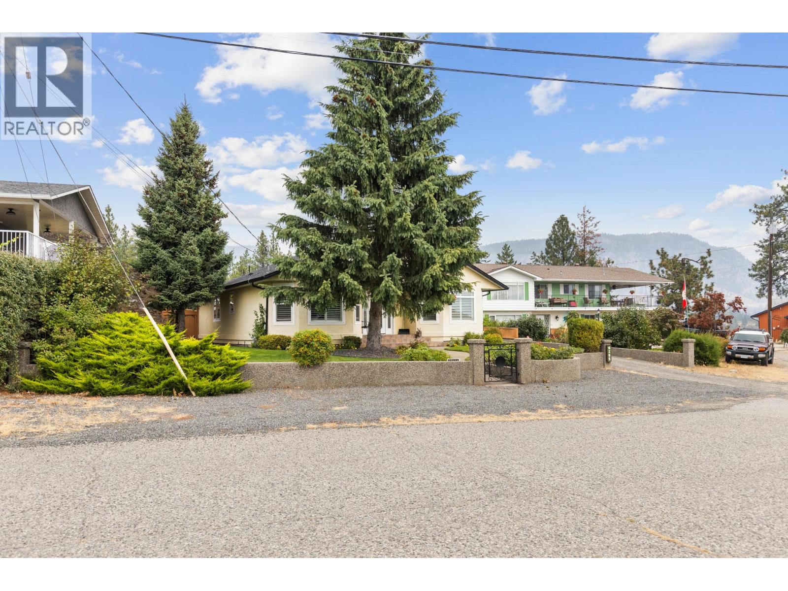  4188 6 Avenue, Peachland