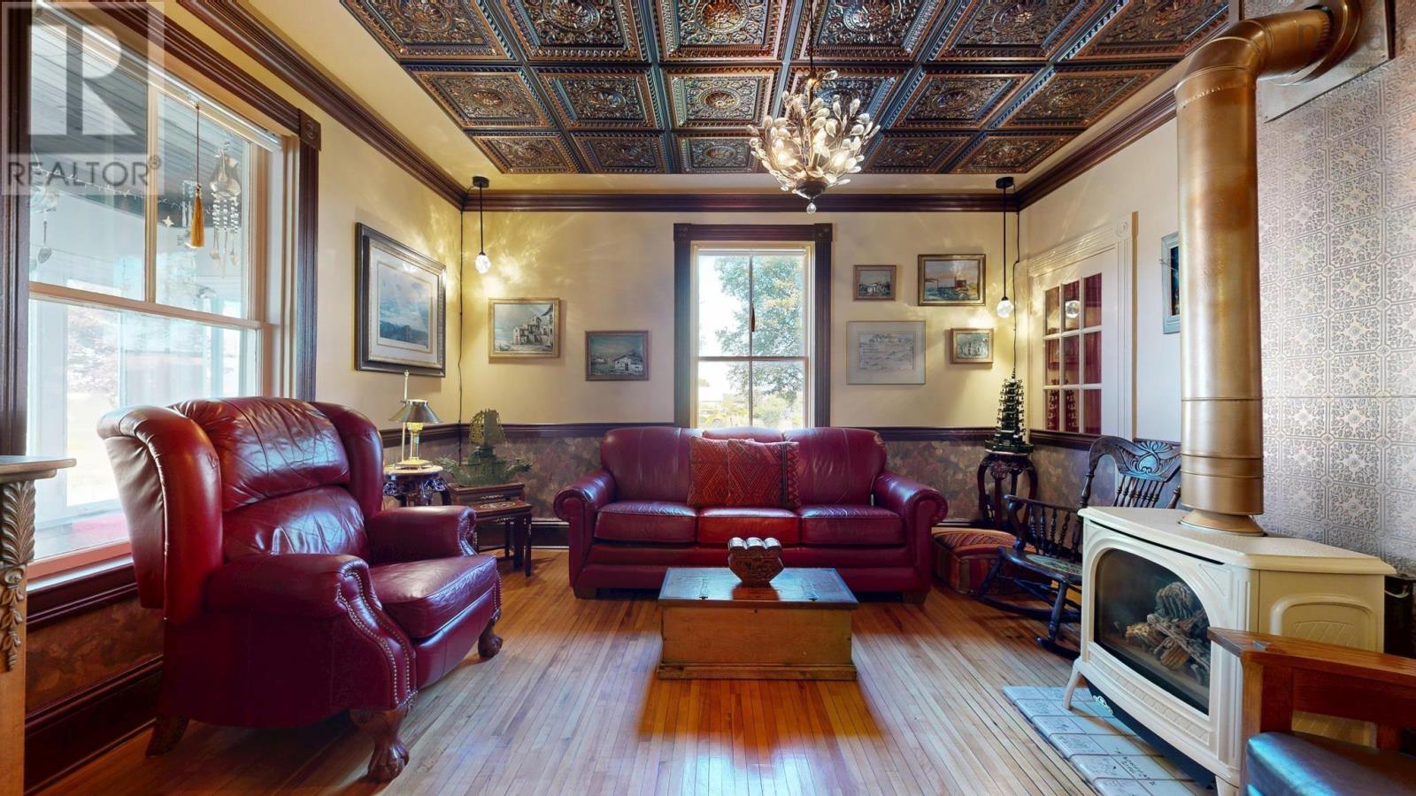 Property 8 of 49 of 132 Hall Street