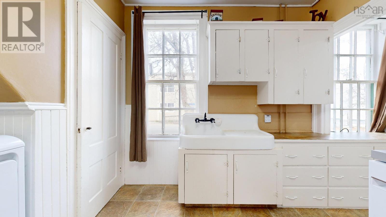 Property 19 of 44 of 20 North Street