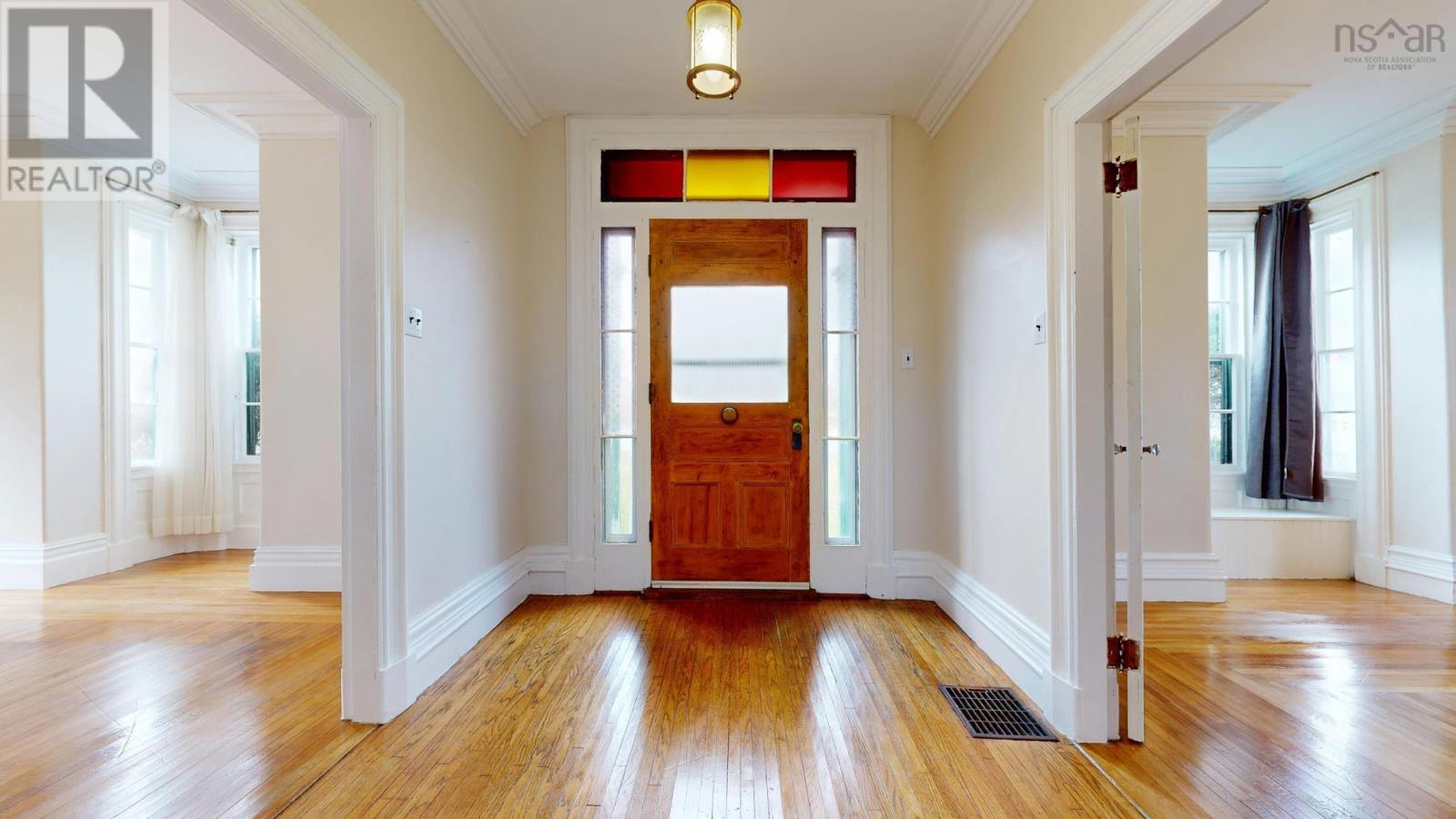 Property 5 of 44 of 20 North Street