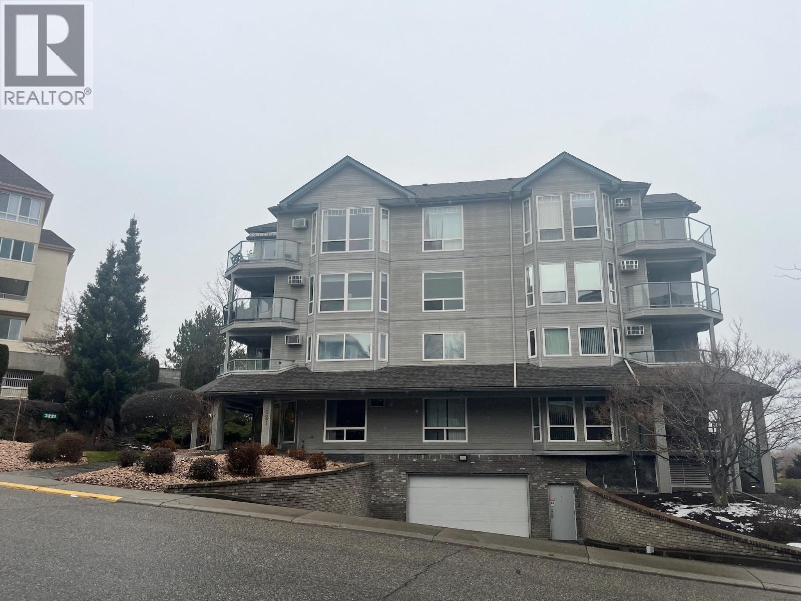 #401 3221 Centennial Drive - 1