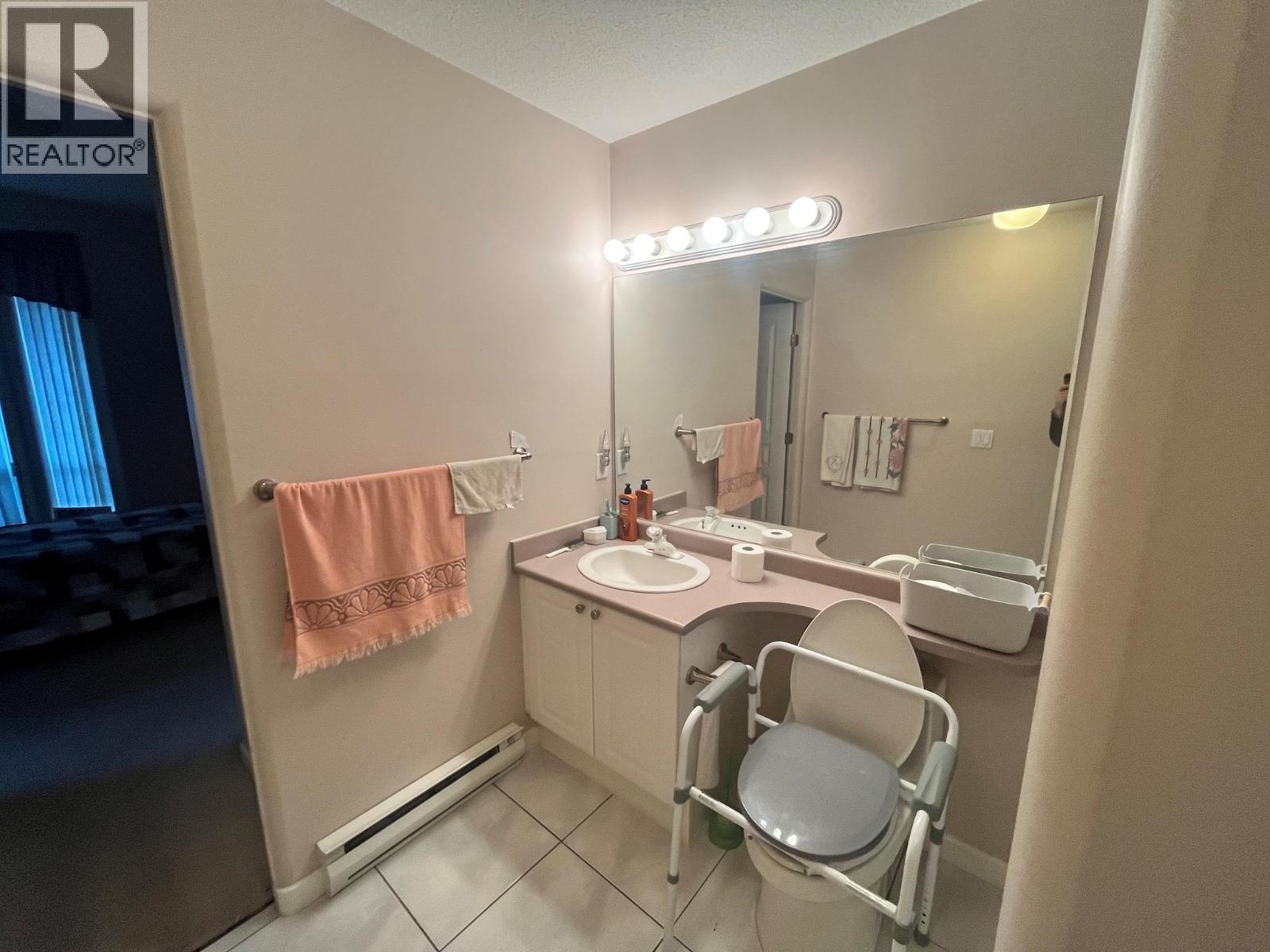 #401 3221 Centennial Drive - 19