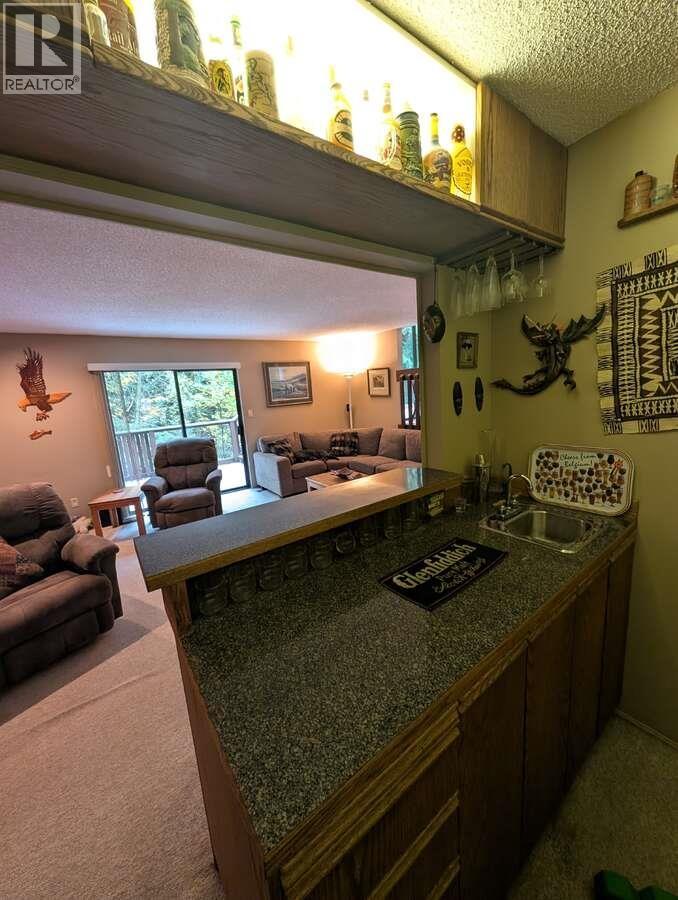 1498 CHAMBERLAIN DRIVE, North Vancouver