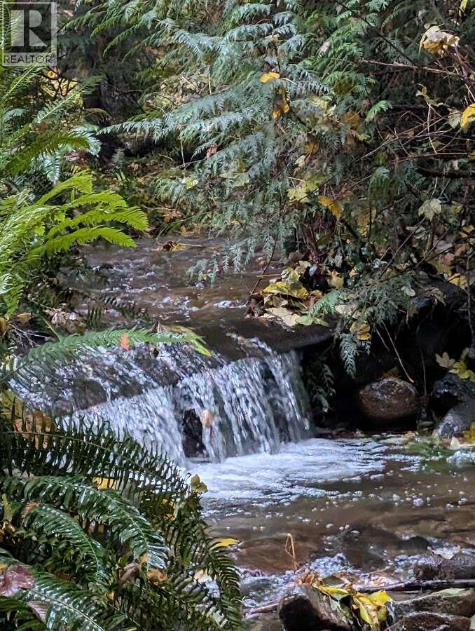 1498 CHAMBERLAIN DRIVE, North Vancouver