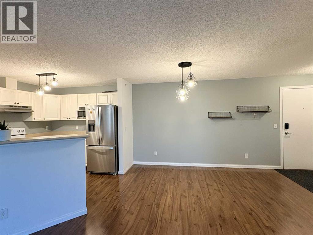 Single Family House for Sale in #  Somervale Court SW Somerset Calgary 