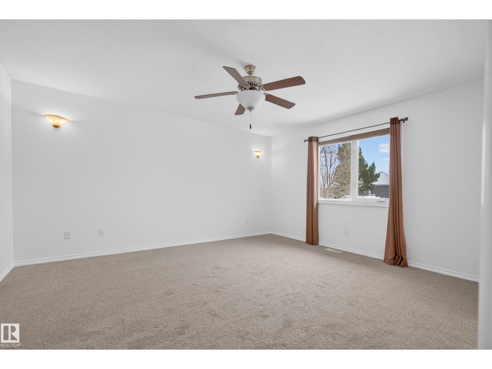 19 COUNTRY LN, Stony Plain