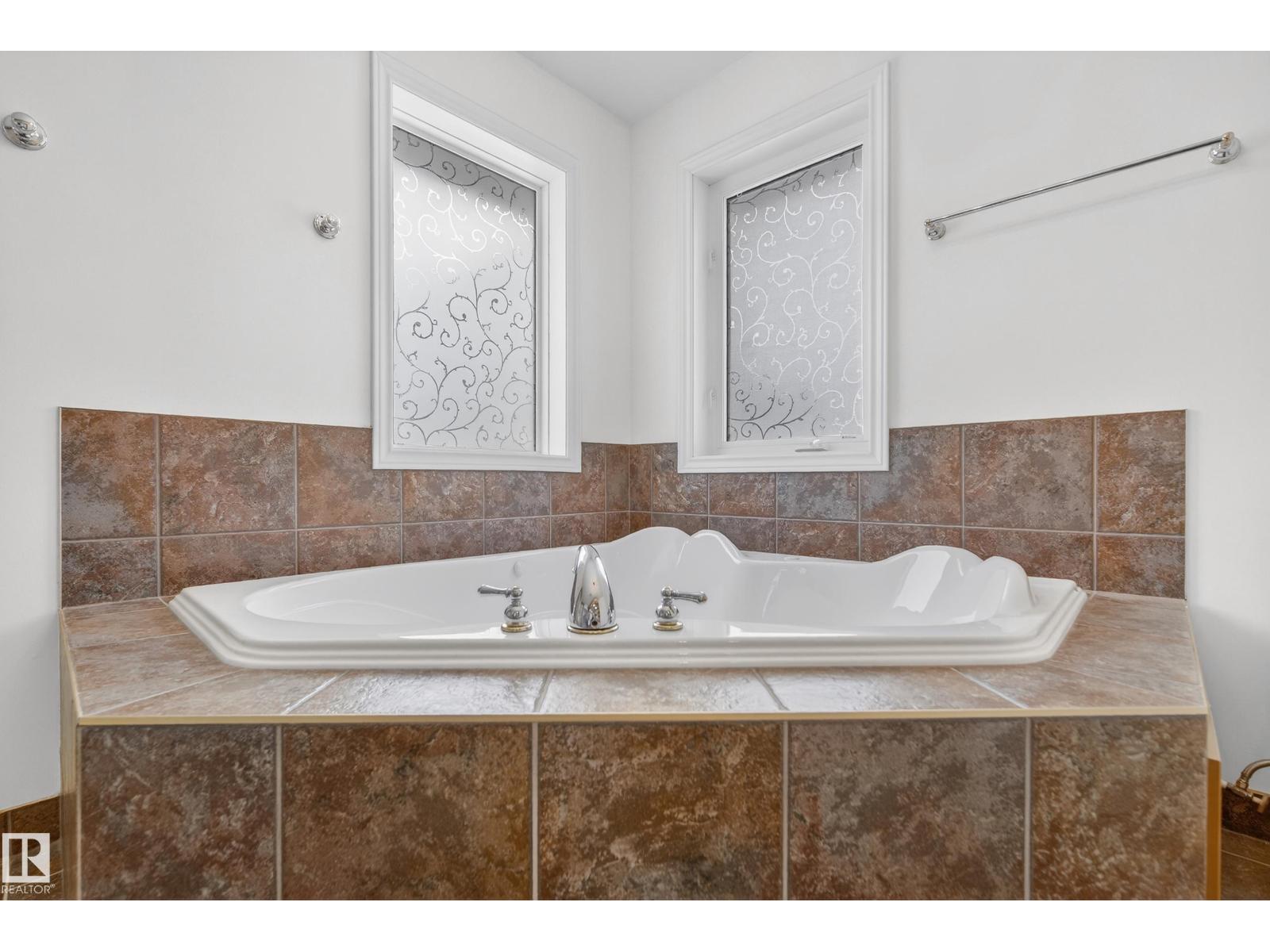 19 COUNTRY LN, Stony Plain