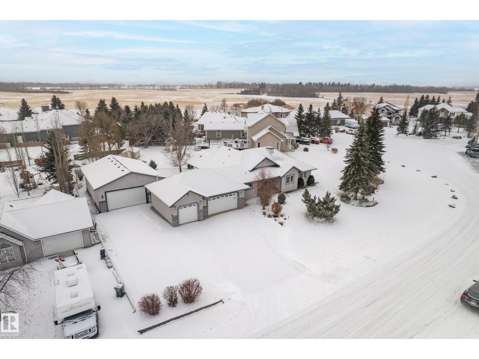 19 COUNTRY LN, Stony Plain