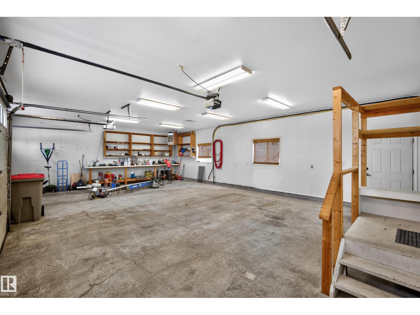 19 COUNTRY LN, Stony Plain