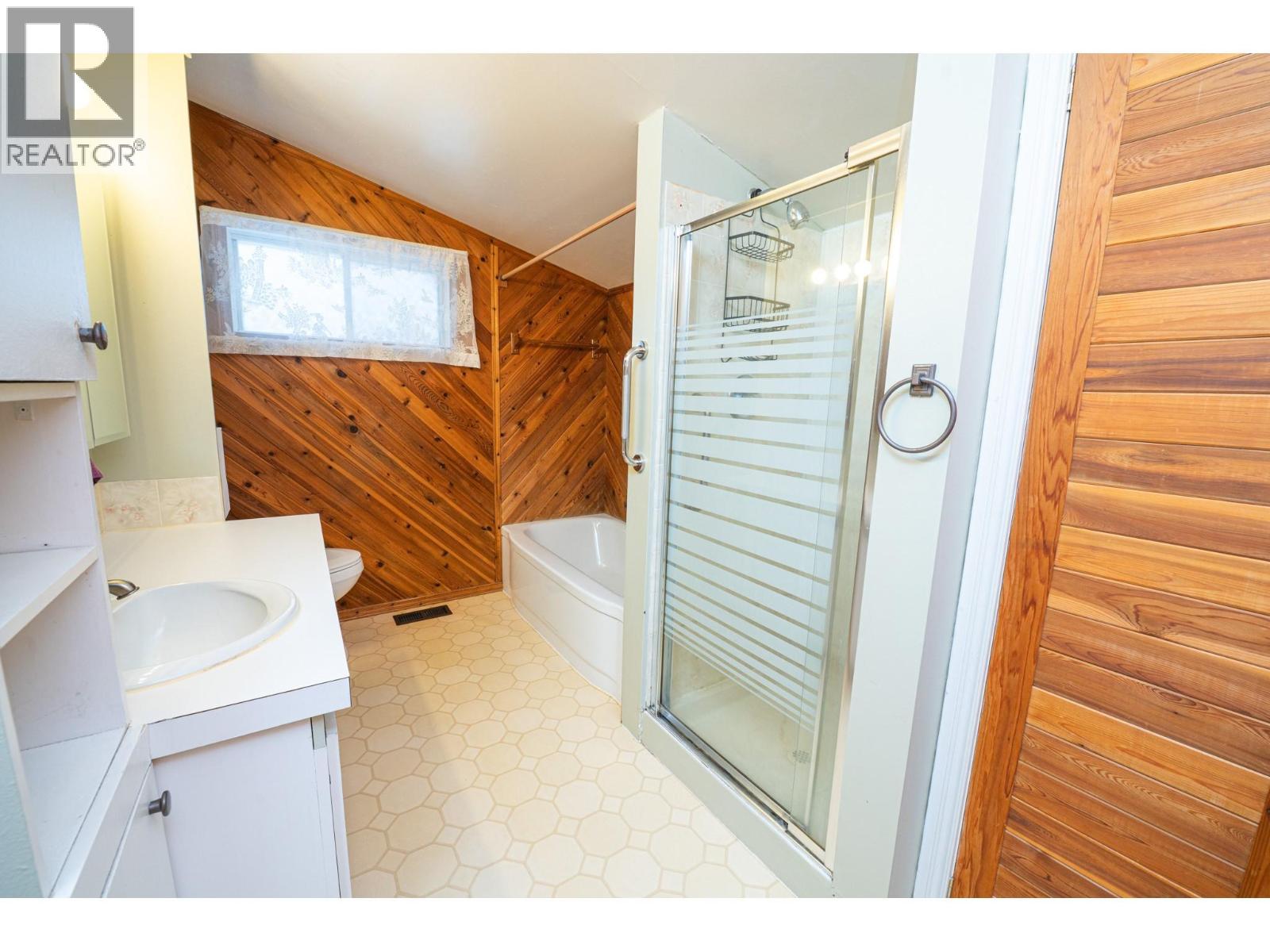 1832 Hurl Street, Creston