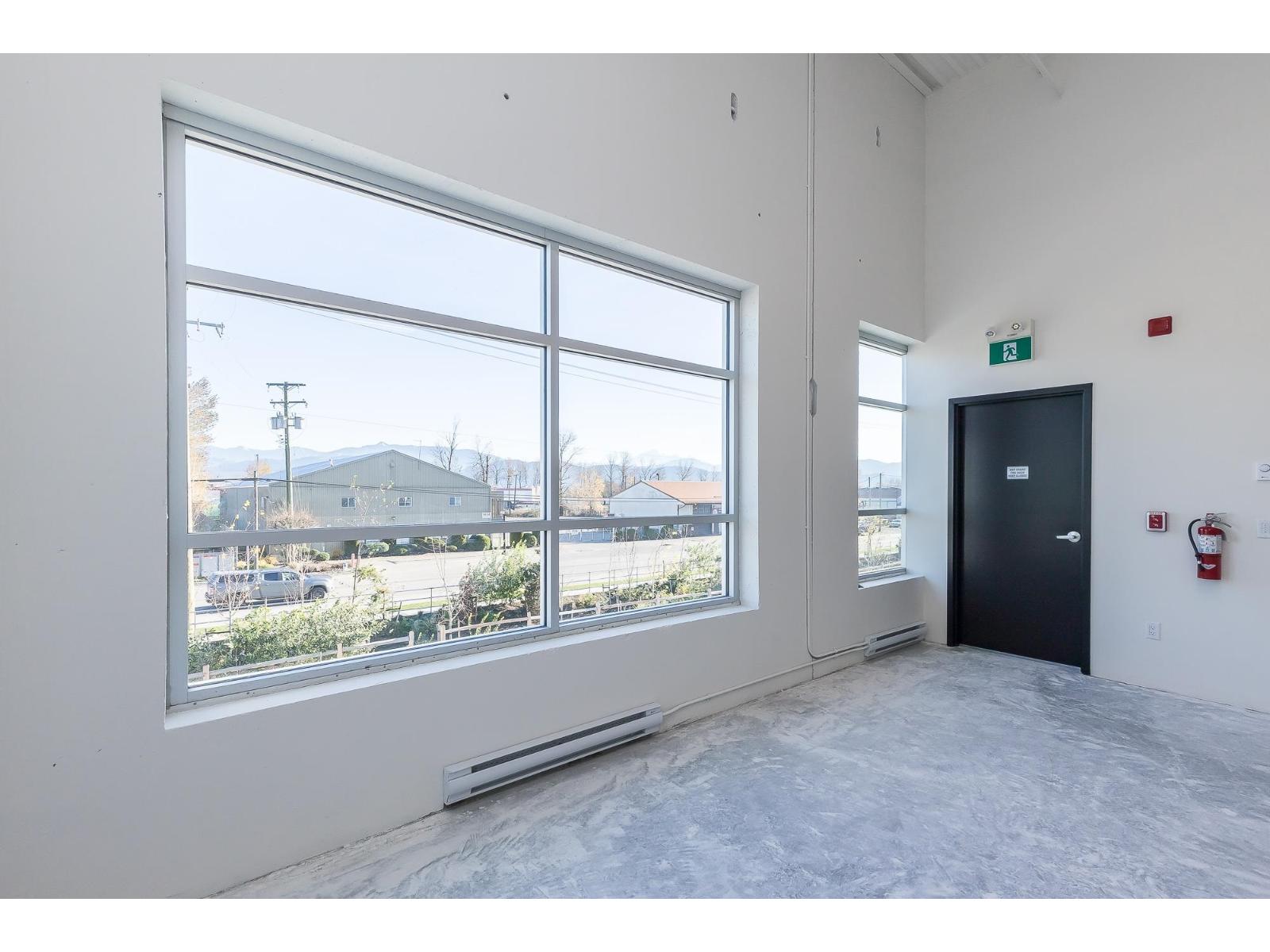 Office in Abbotsford - Image 10