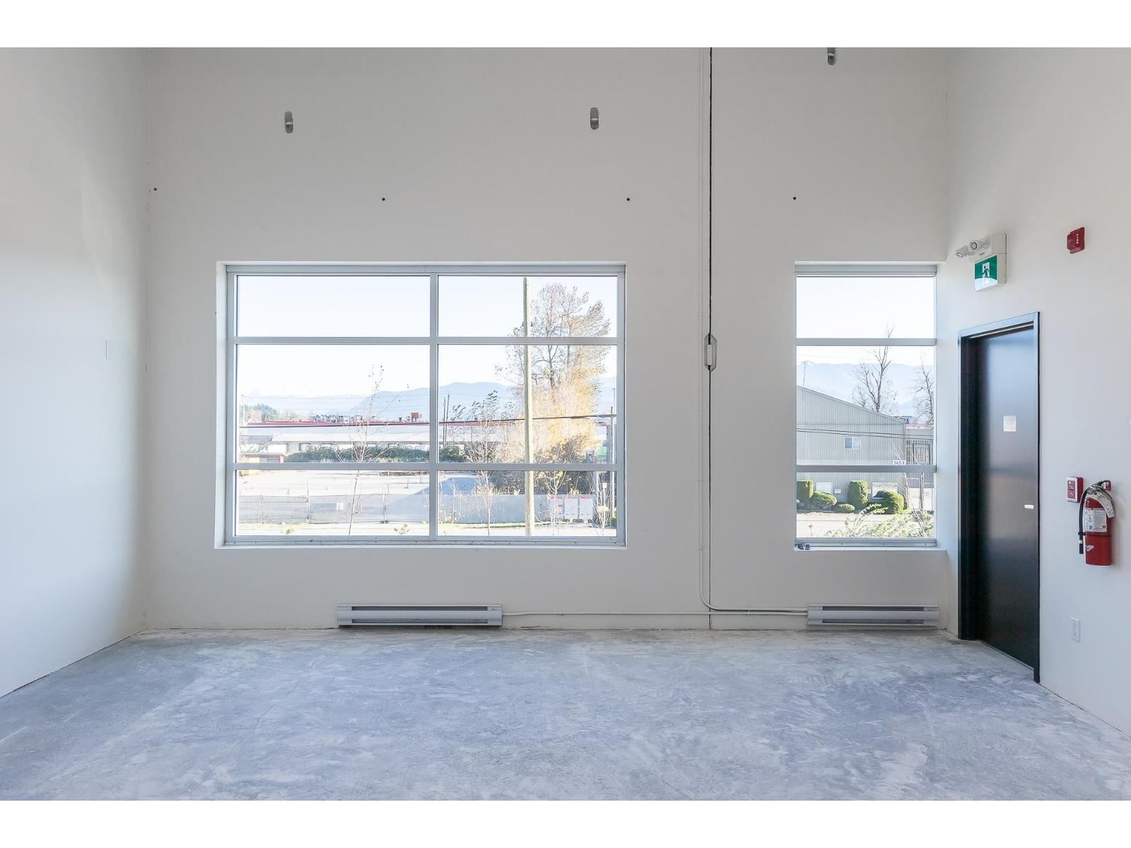 Office in Abbotsford - Image 9