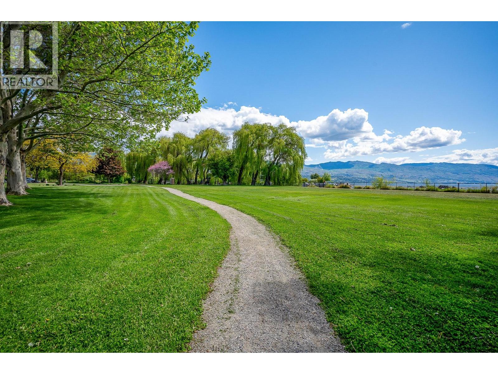 105 609 Truswell Road, Kelowna