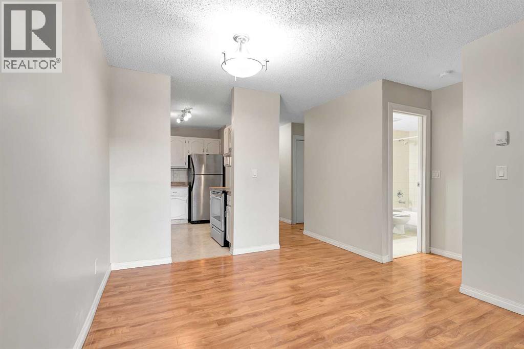 102, 611 67 Avenue SW, Calgary, Alberta