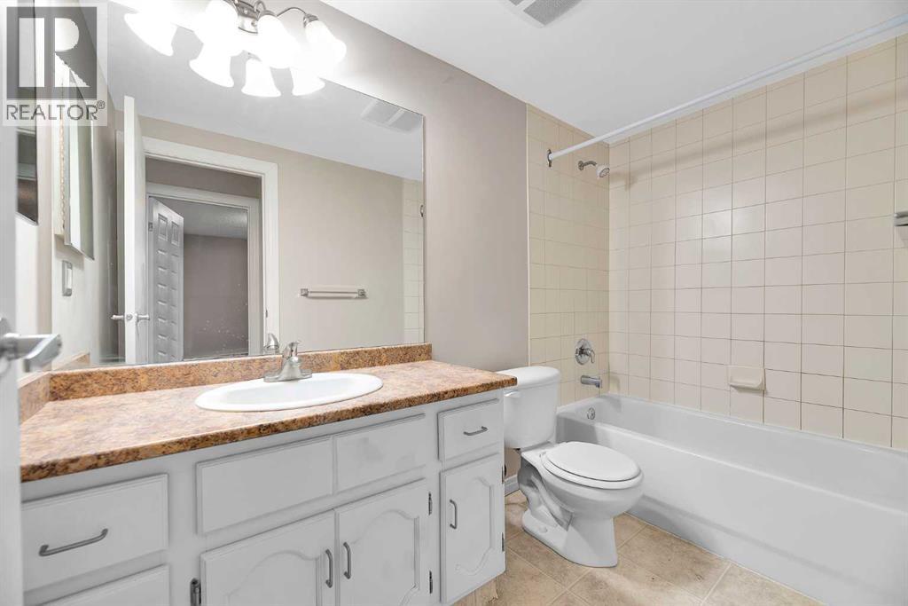 Single Family House for Sale in    Avenue SW Kingsland Calgary 