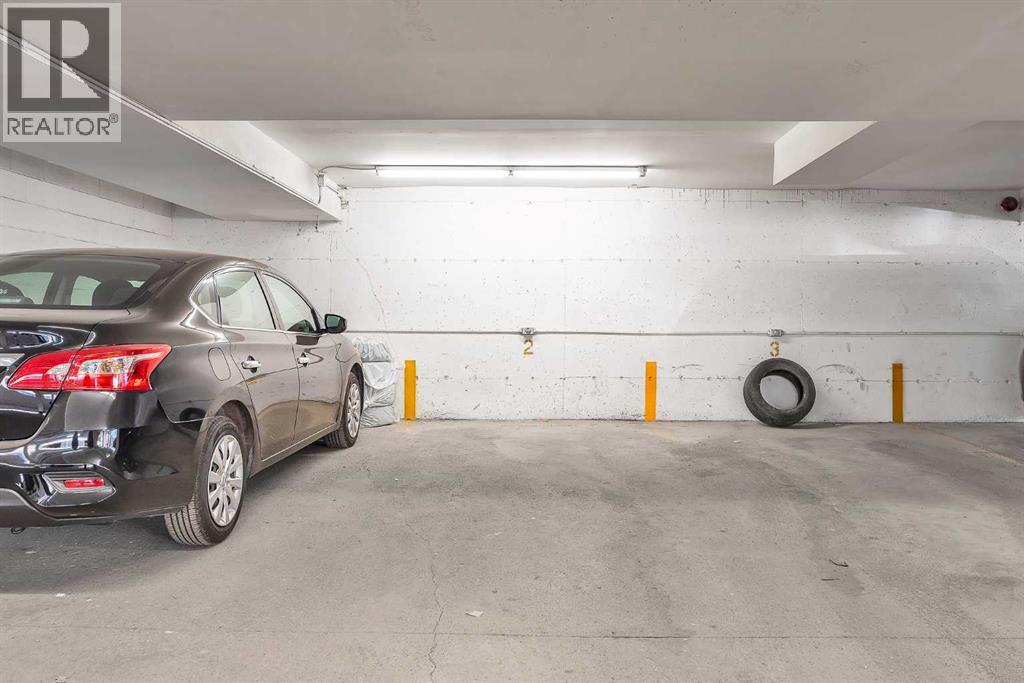 Single Family House for Sale in    Avenue SW Kingsland Calgary 