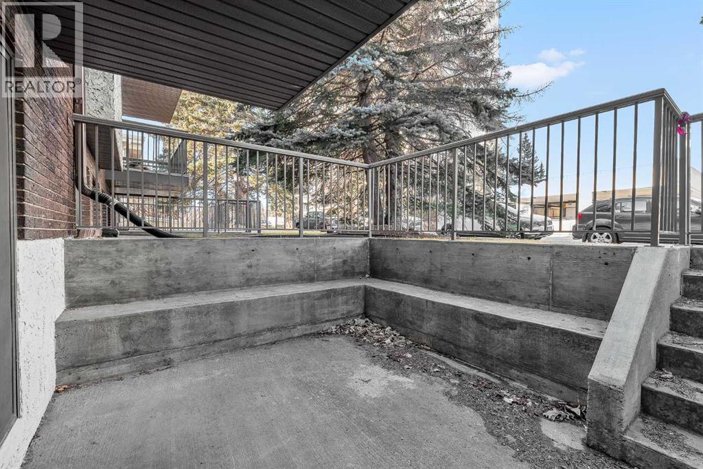 Single Family House for Sale in    Avenue SW Kingsland Calgary 