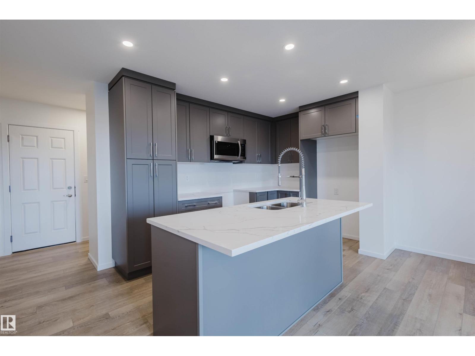 1029 Hearthstone BV, Sherwood Park