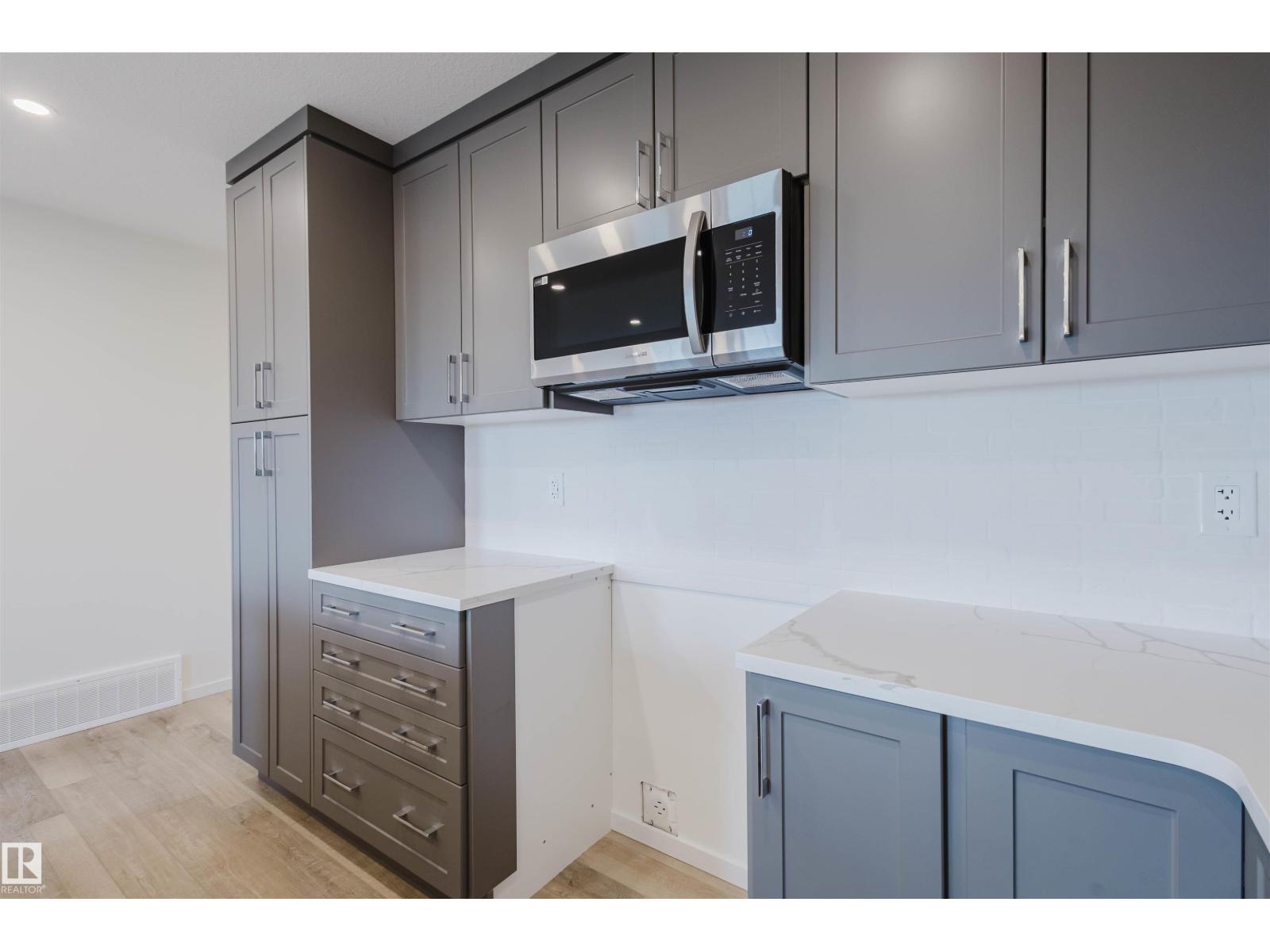 1029 Hearthstone BV, Sherwood Park