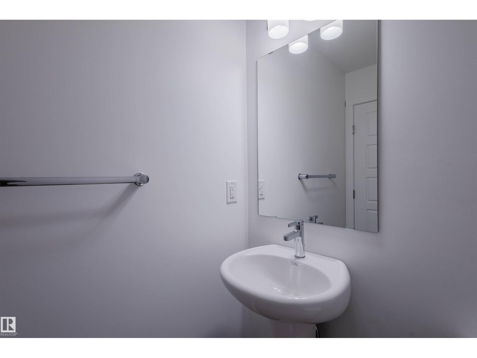 1029 Hearthstone BV, Sherwood Park