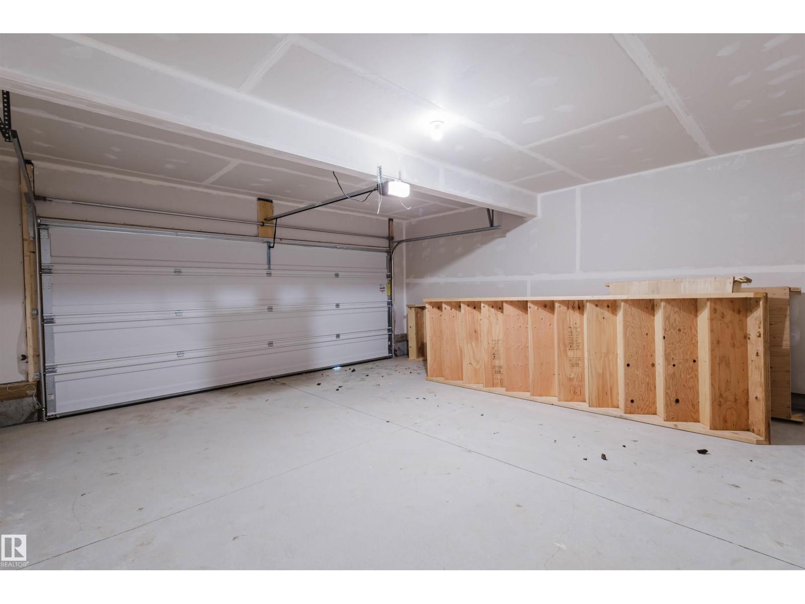 1029 Hearthstone BV, Sherwood Park