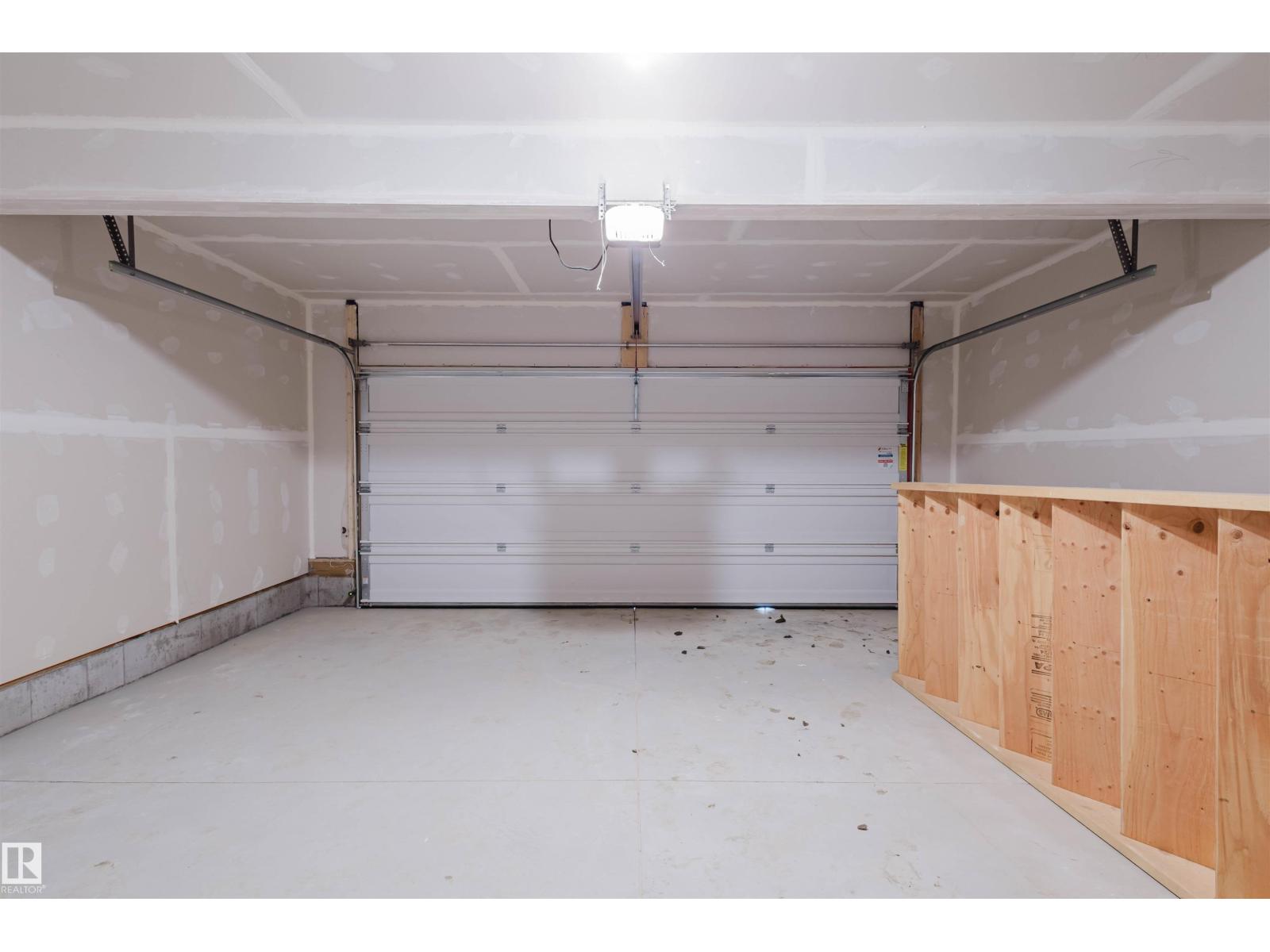 1029 Hearthstone BV, Sherwood Park