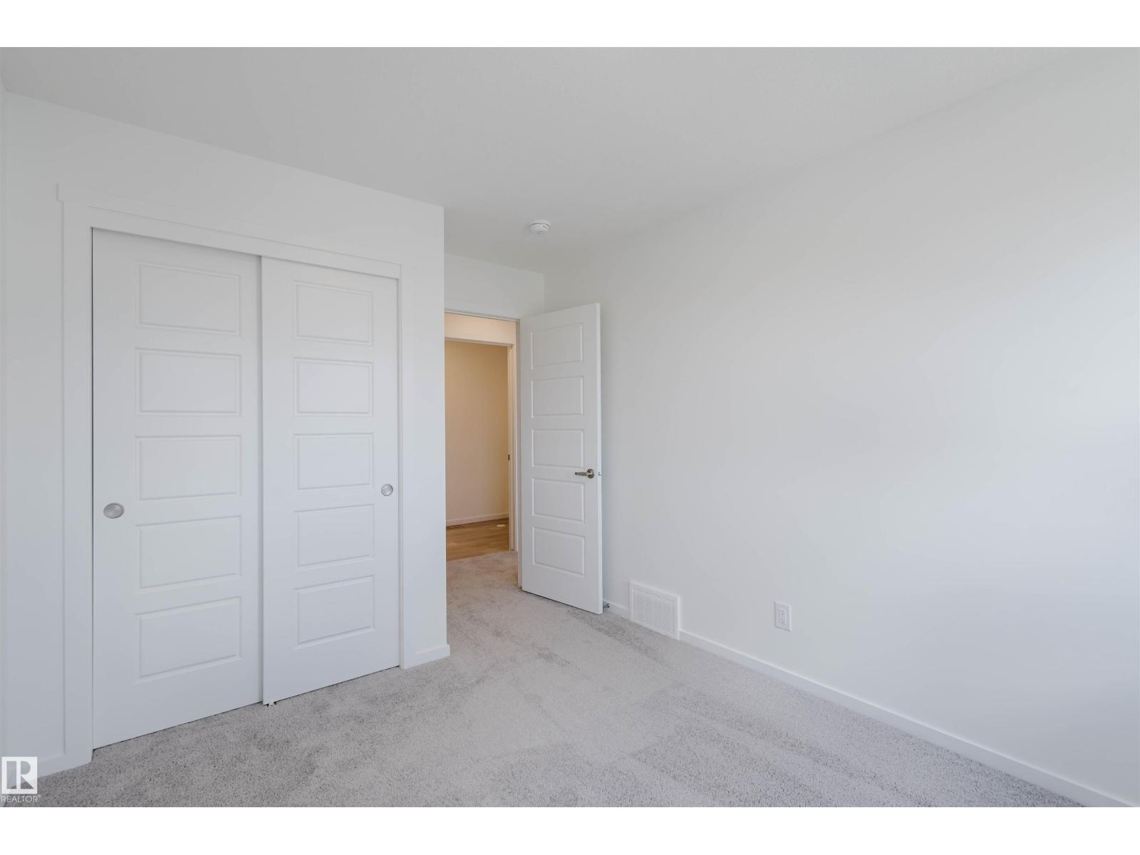 1029 Hearthstone BV, Sherwood Park