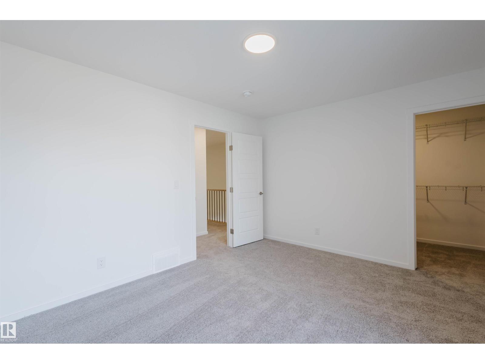 1029 Hearthstone BV, Sherwood Park