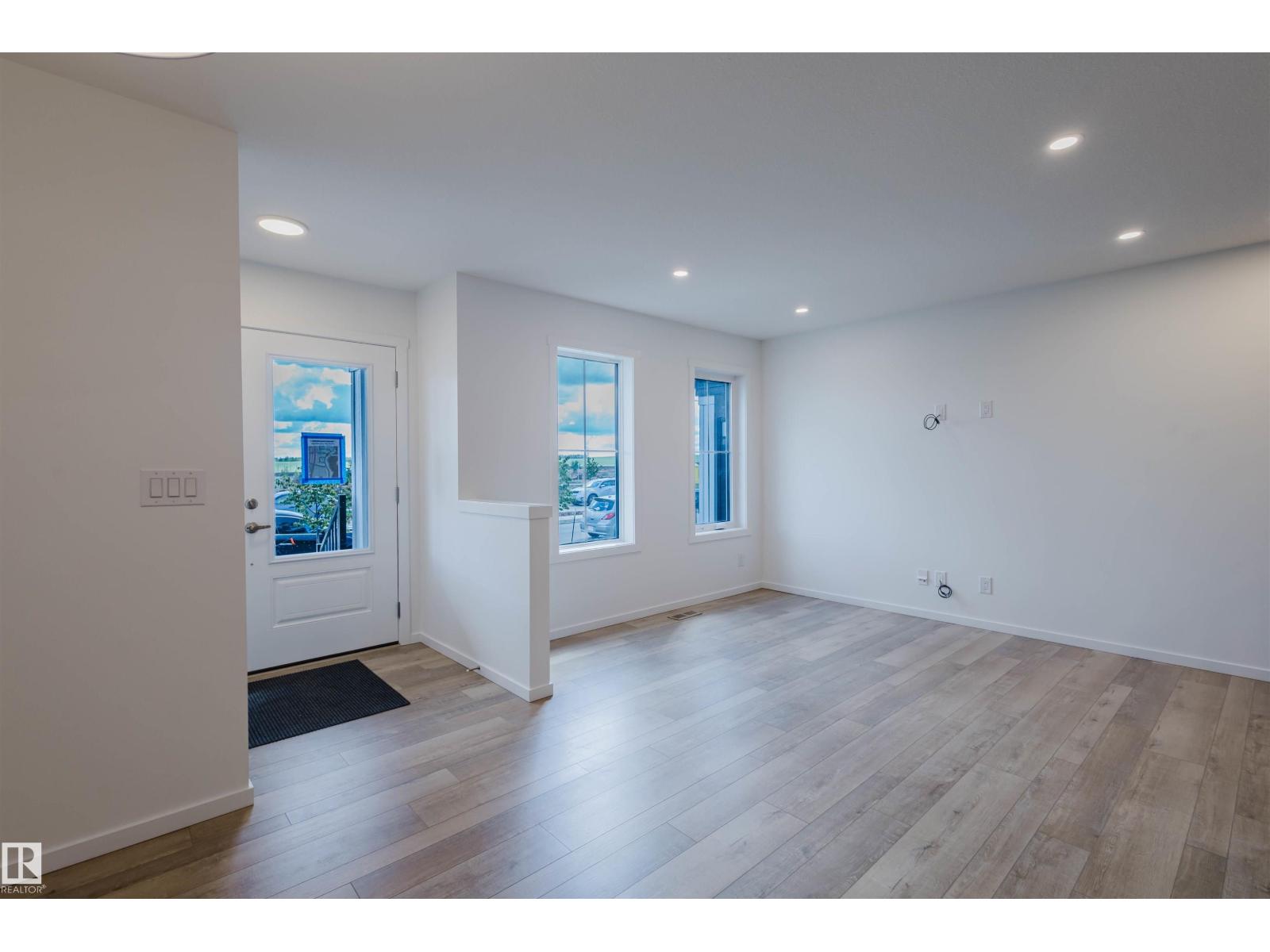 1029 Hearthstone BV, Sherwood Park