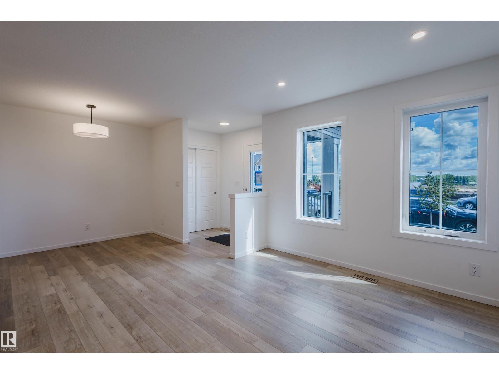 1029 Hearthstone BV, Sherwood Park