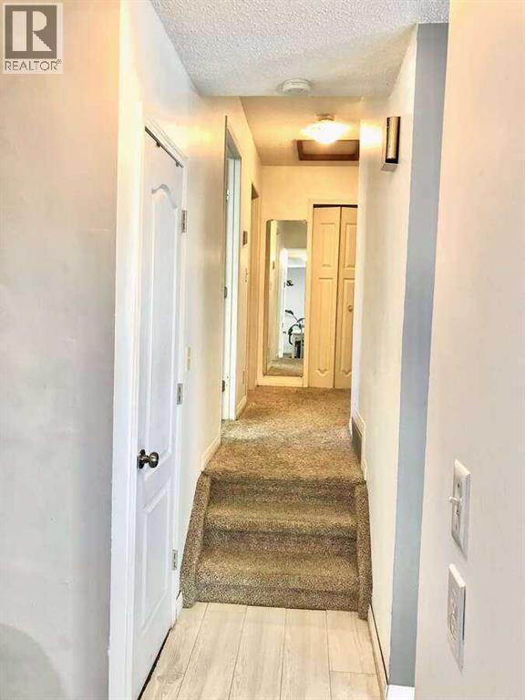 5232 38 Street Crescent, Innisfail