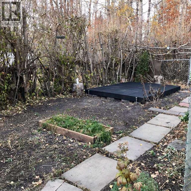 5232 38 Street Crescent, Innisfail