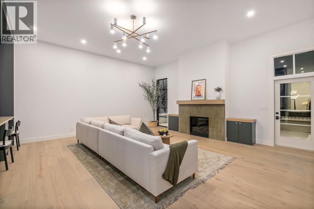 Single Family House for Sale in  Toronto Crescent NW St Andrews Heights Calgary 