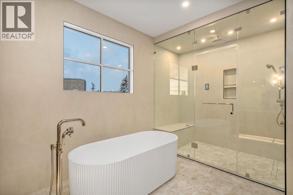 Single Family House for Sale in  Toronto Crescent NW St Andrews Heights Calgary 