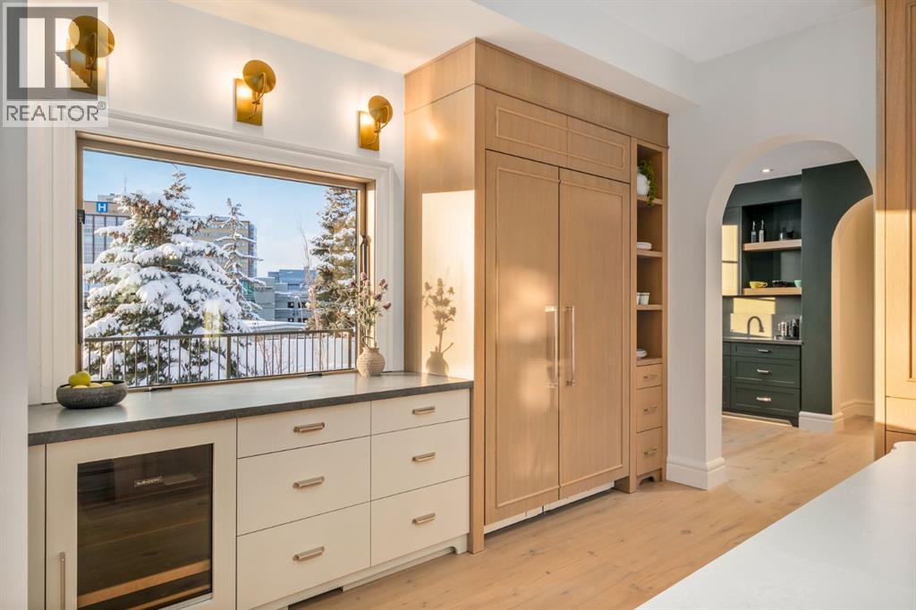 Single Family House for Sale in  Toronto Crescent NW St Andrews Heights Calgary 