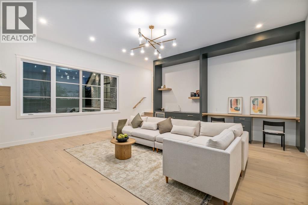 Single Family House for Sale in  Toronto Crescent NW St Andrews Heights Calgary 