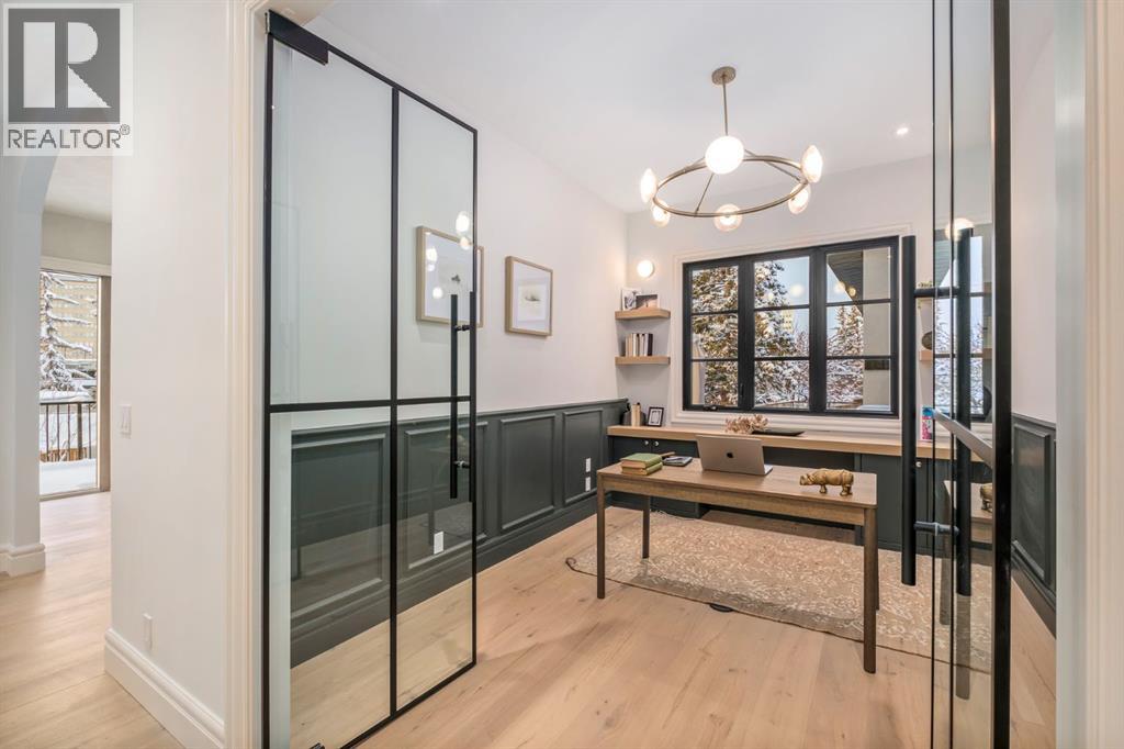 Single Family House for Sale in  Toronto Crescent NW St Andrews Heights Calgary 