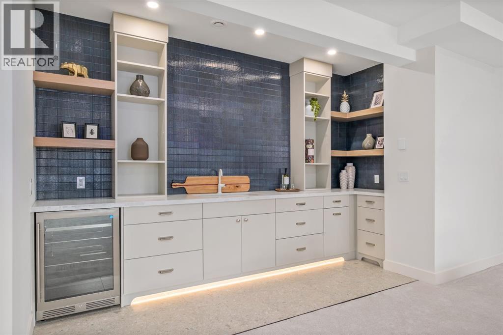 Single Family House for Sale in  Toronto Crescent NW St Andrews Heights Calgary 