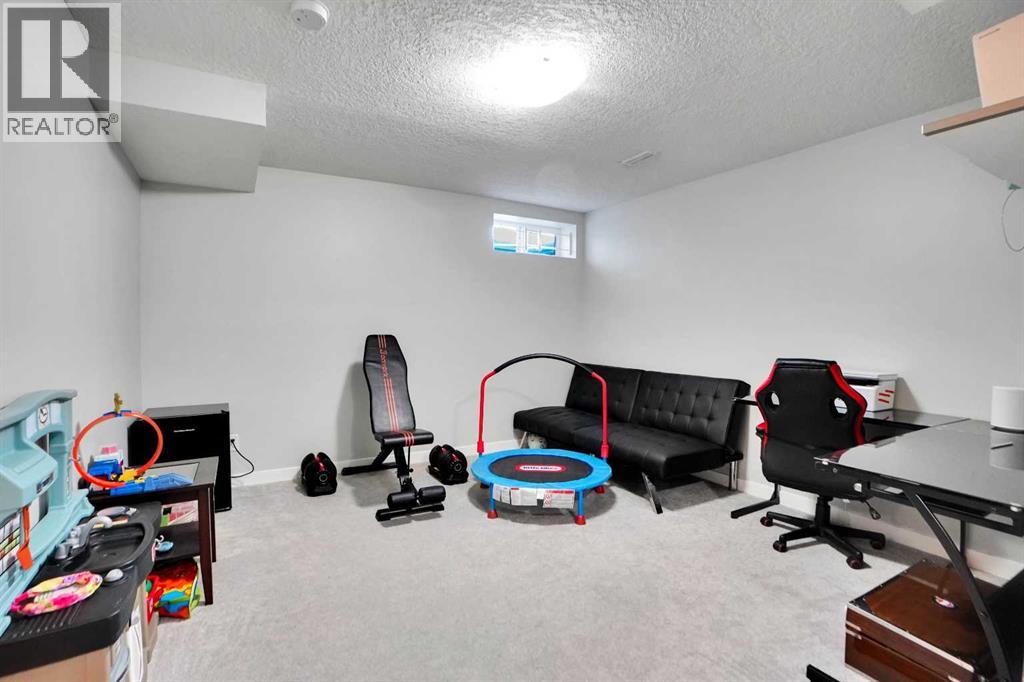 Single Family House for Sale in  Coville Gardens NE Coventry Hills Calgary 