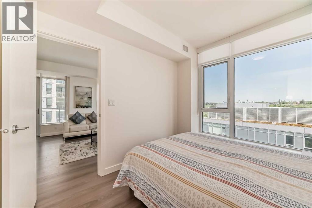 Single Family House for Sale in   Waterfront Court SW Chinatown Calgary 