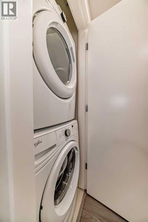 Single Family House for Sale in   Waterfront Court SW Chinatown Calgary 