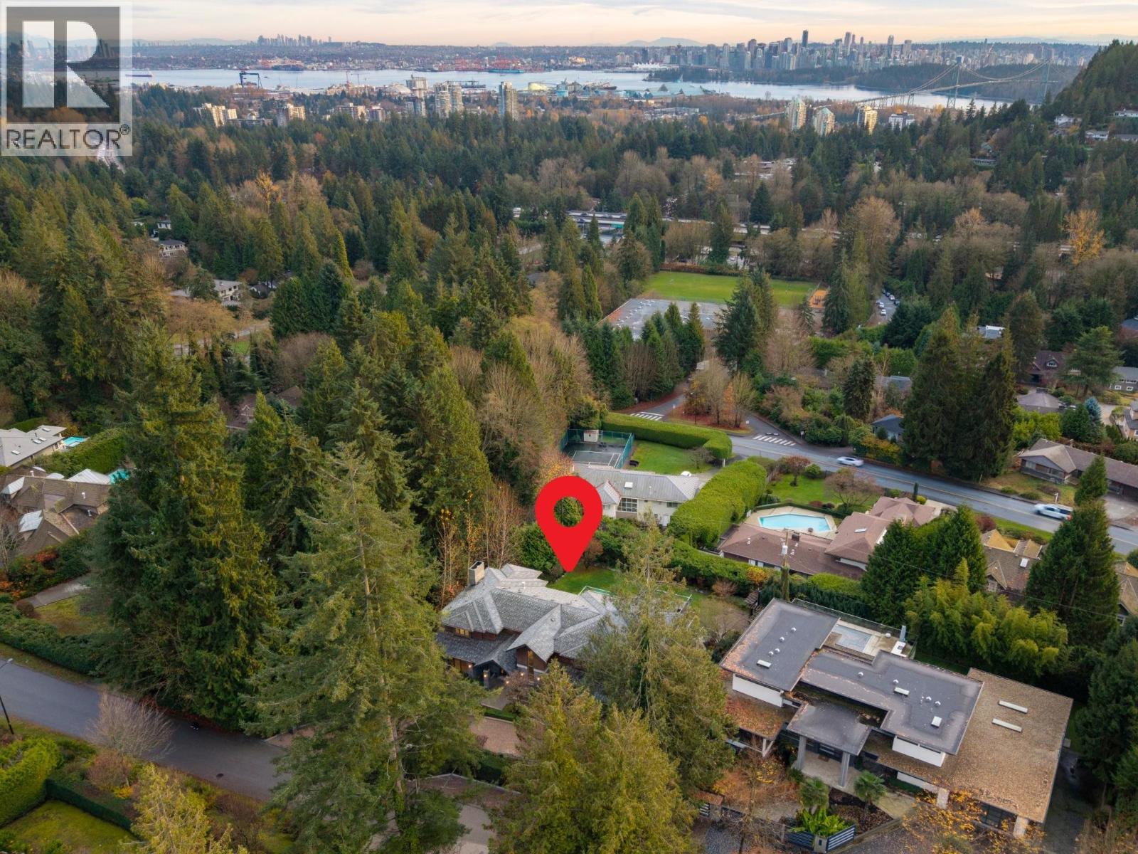 720 PARKSIDE ROAD, West Vancouver