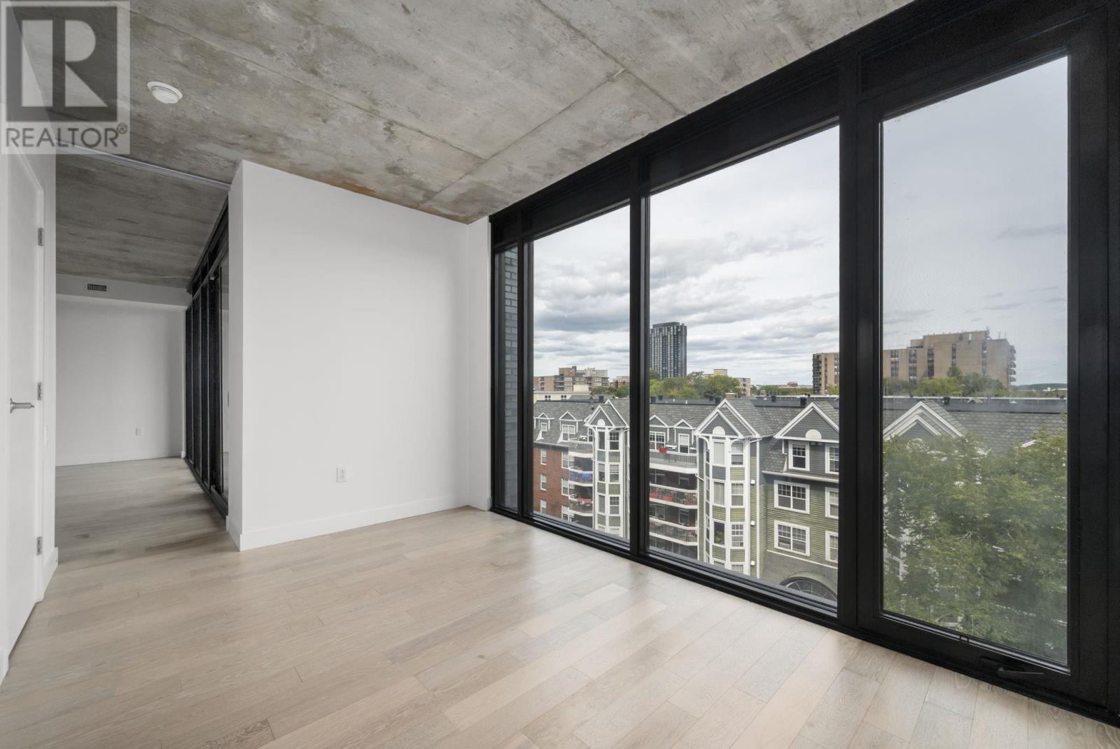 Property 21 of 37 of 614 1048 Wellington Street