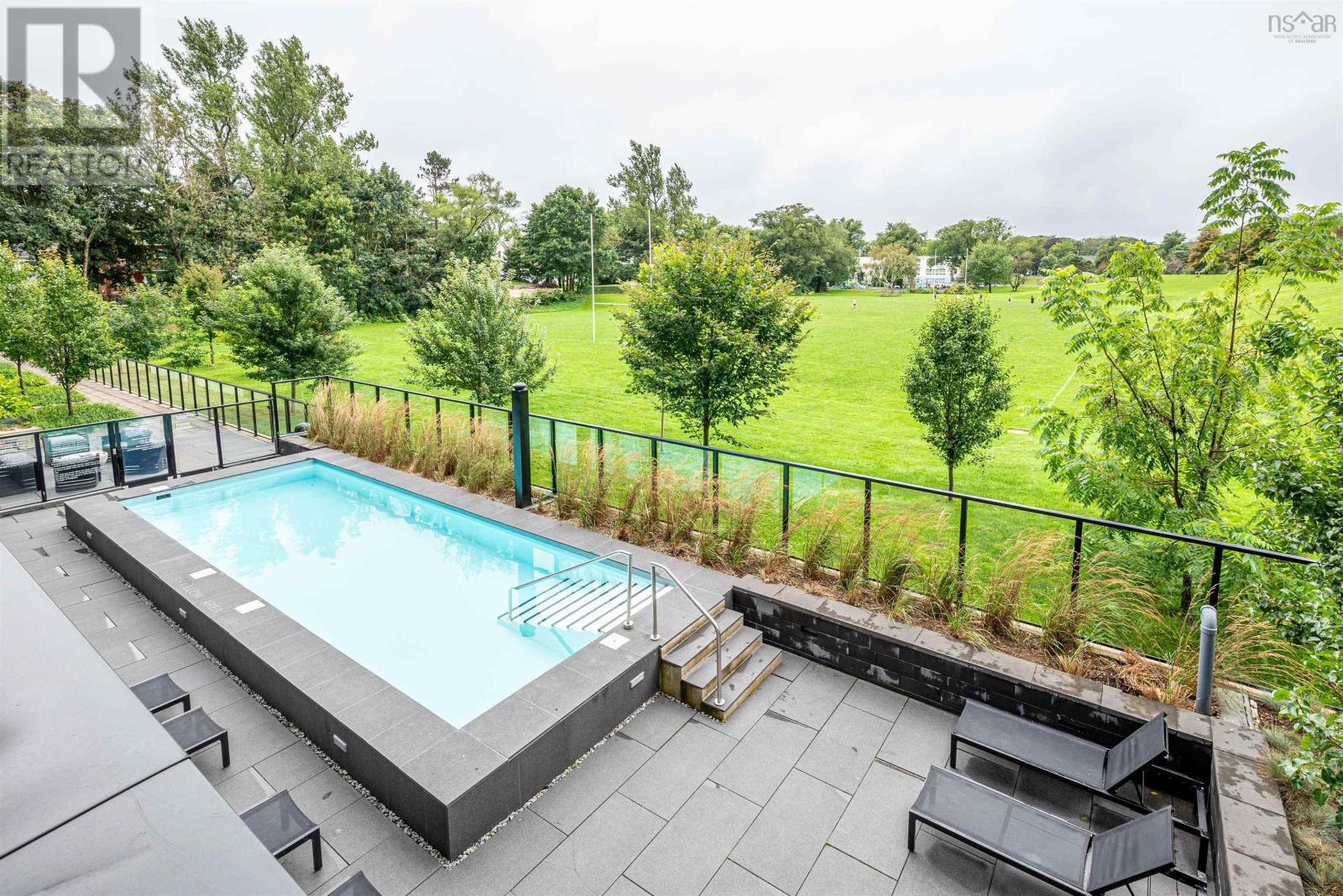 Property 33 of 37 of 614 1048 Wellington Street