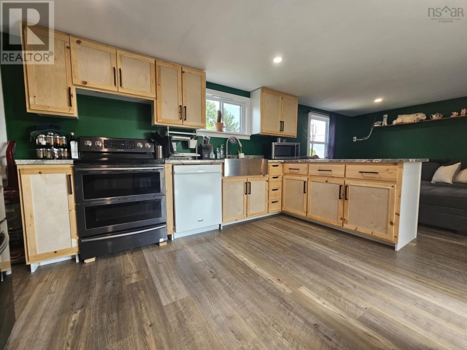 Property 25 of 38 of 7051 Highway 2